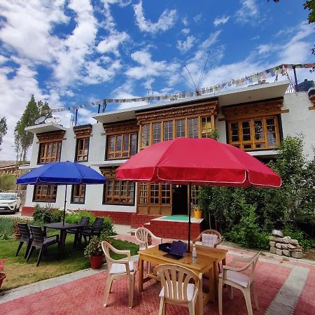 Jig Gyas Guest House Лех Экстерьер фото