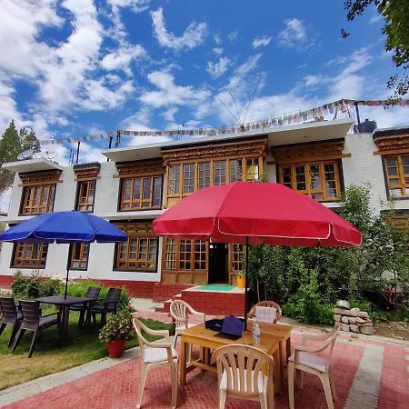 Jig Gyas Guest House Лех Экстерьер фото