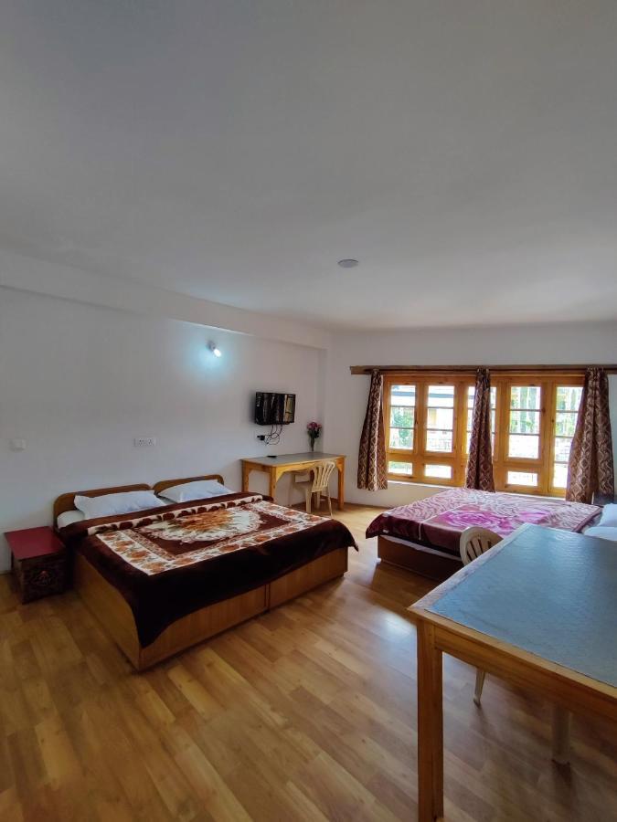 Jig Gyas Guest House Лех Экстерьер фото